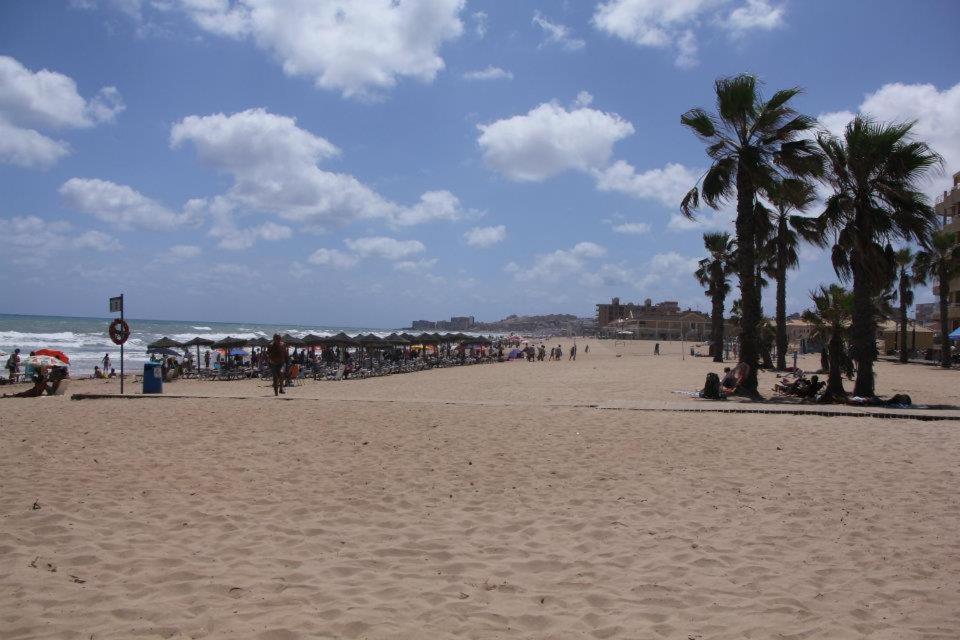 Playa De La Mata Apartment Alicante Luaran gambar